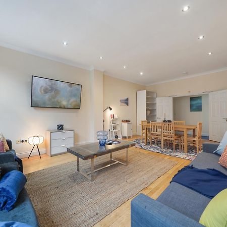 شقة The Chic Townhouse In Kings Cross!!! 3 Floors لندن المظهر الخارجي الصورة