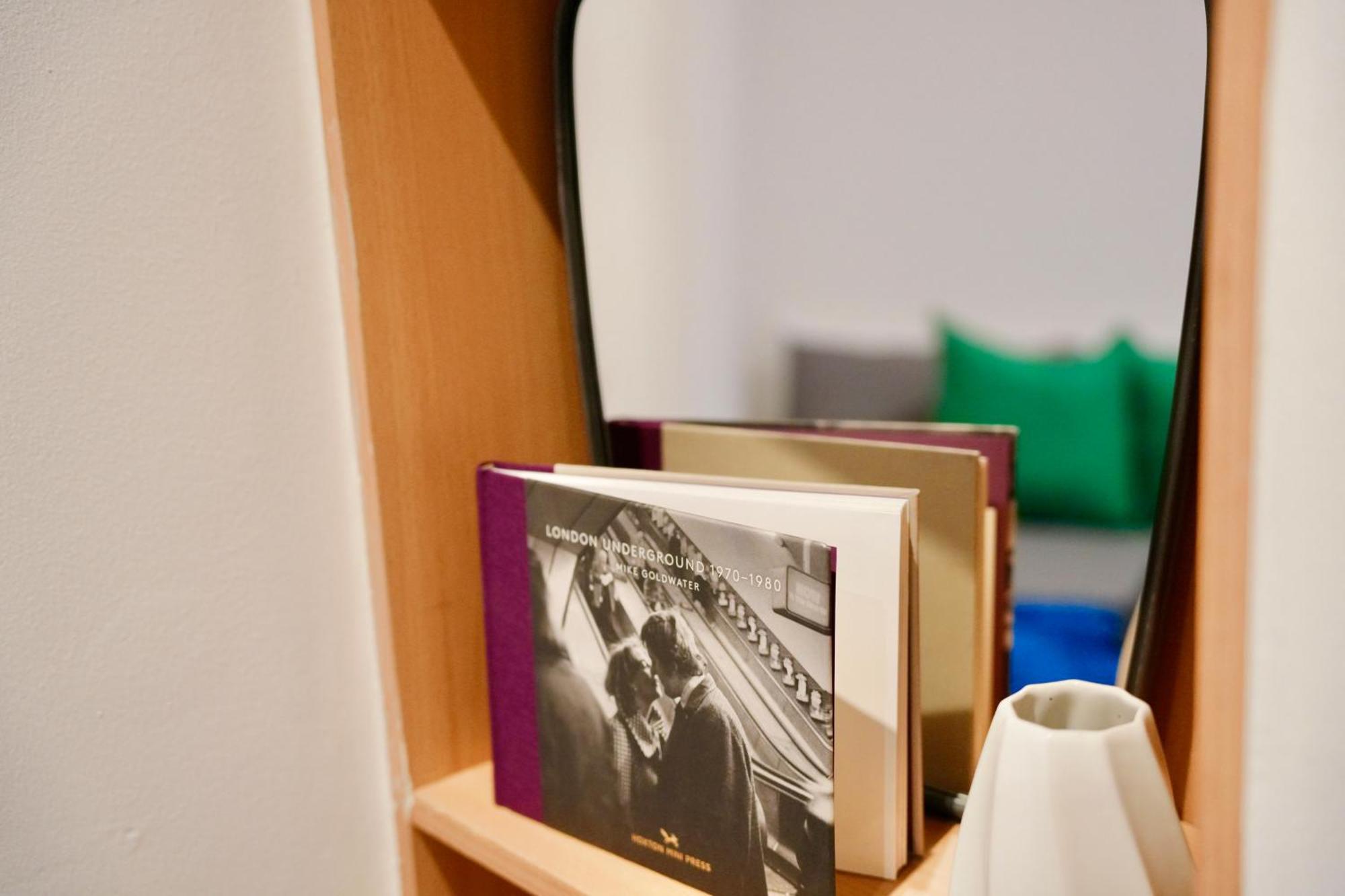 شقة The Chic Townhouse In Kings Cross!!! 3 Floors لندن المظهر الخارجي الصورة