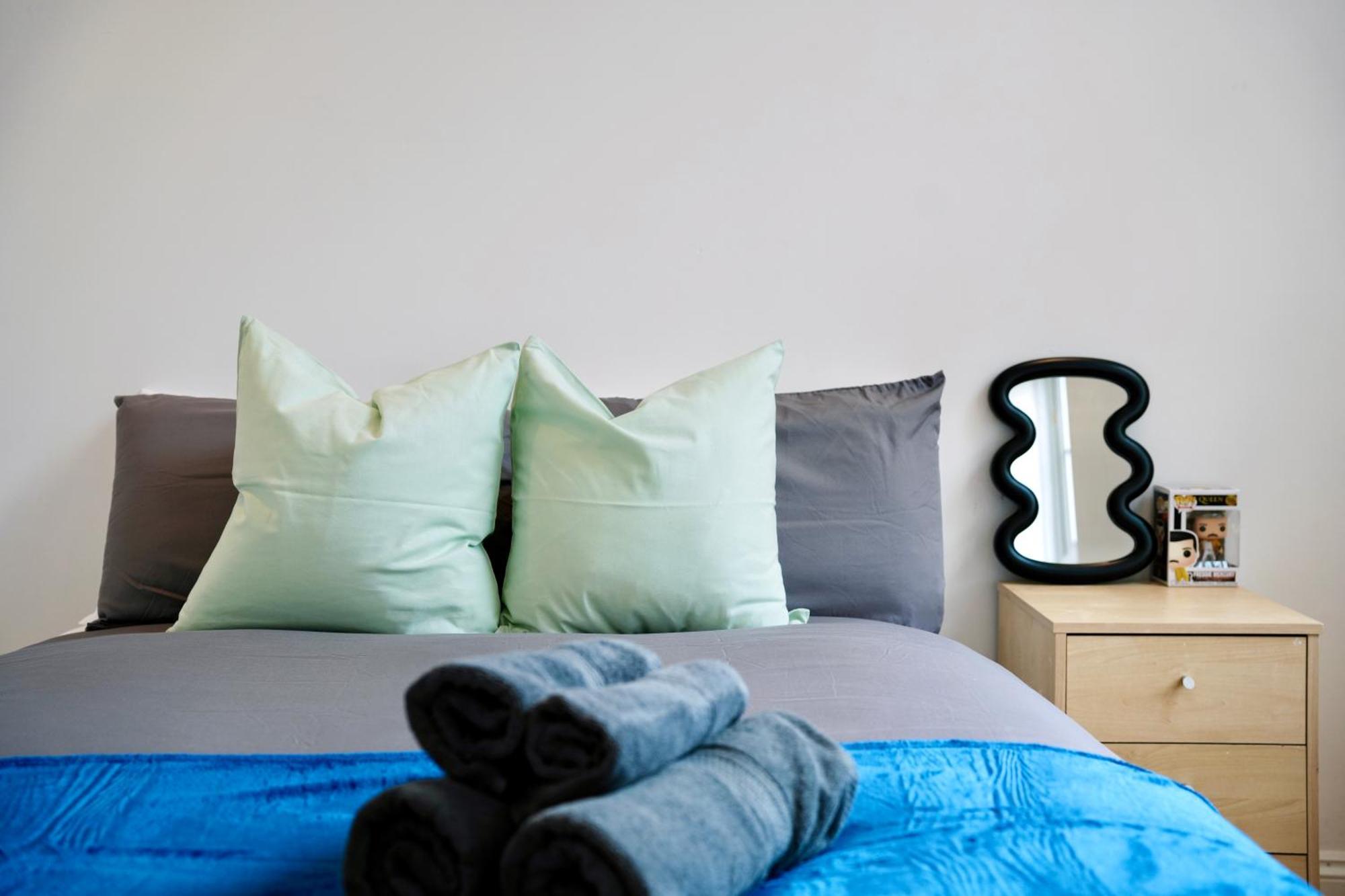 شقة The Chic Townhouse In Kings Cross!!! 3 Floors لندن المظهر الخارجي الصورة