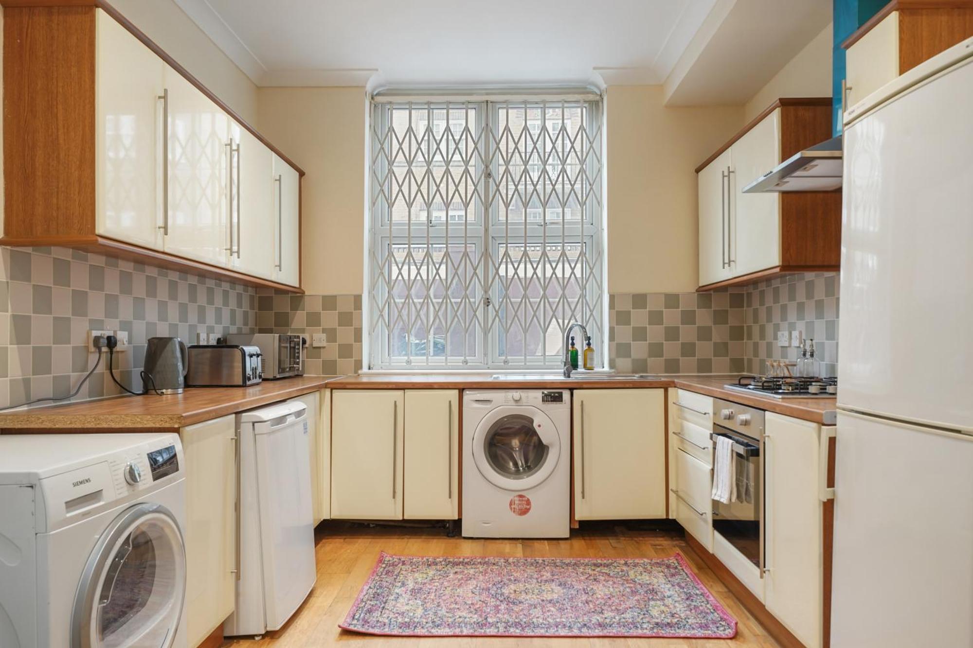 شقة The Chic Townhouse In Kings Cross!!! 3 Floors لندن المظهر الخارجي الصورة